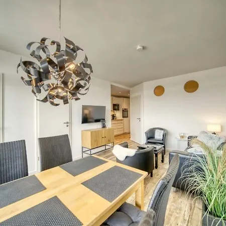 - Haus H, App 0h0301 Apartament
